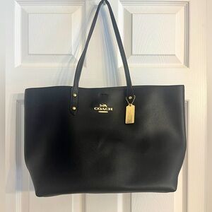 NWOT Coach Black & Gold LTH Town Tote Shoulder Bag